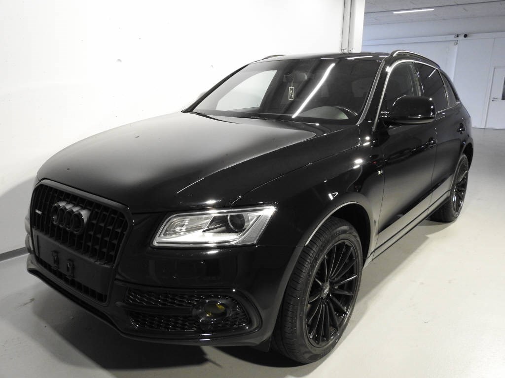 Audi  2.0 TDI quattro S-Tronic