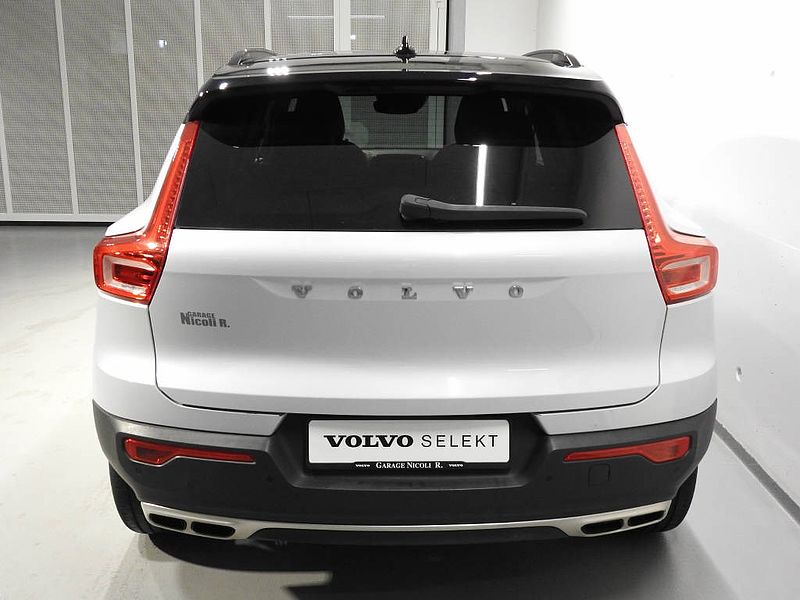 Volvo  2.0 T5 R-Design AWD