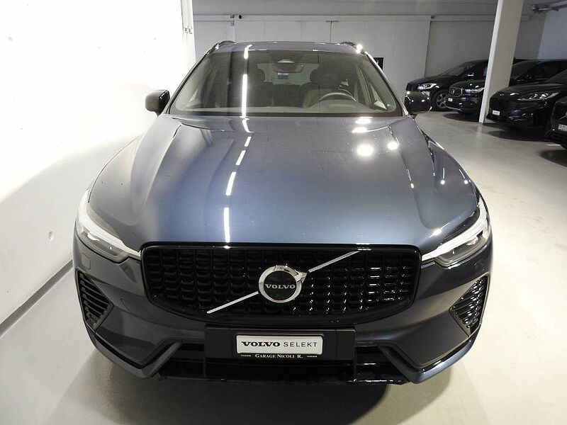 Volvo  2.0 T6 TE Plus Dark eAWD