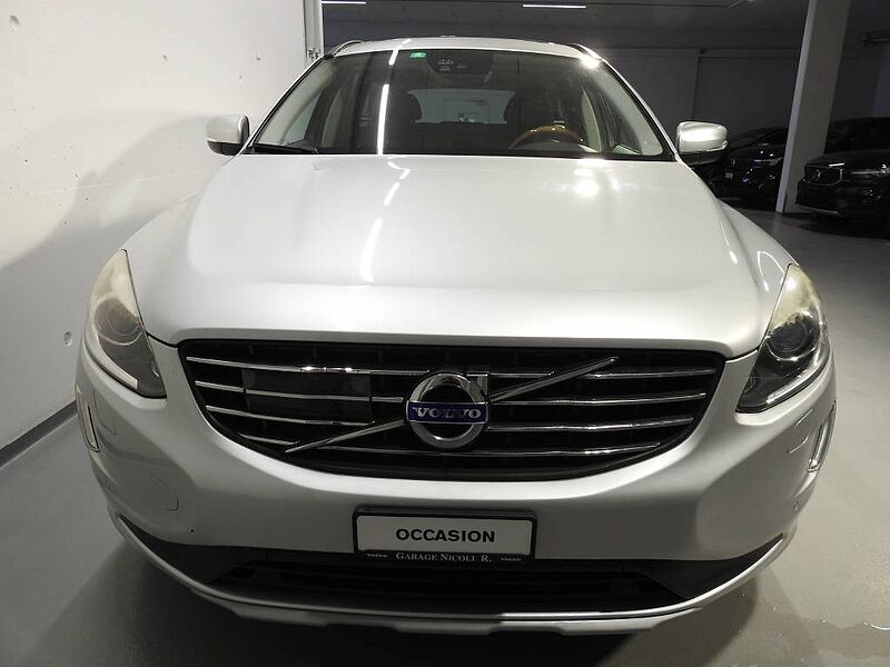 Volvo  2.4 D5 Momentum AWD S/S